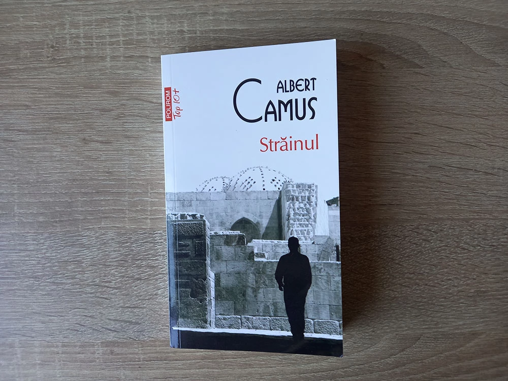 Străinul - Albert Camus - Coperta Fata